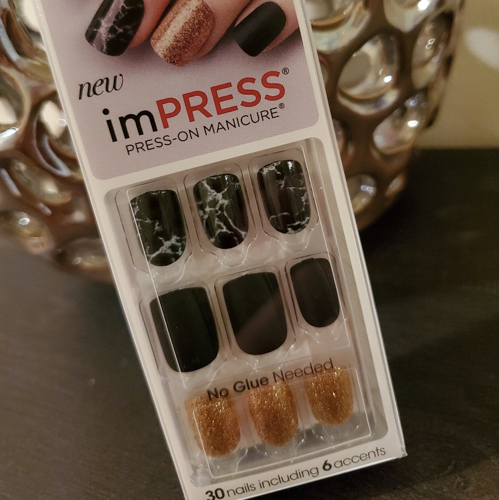 "Impress" Press - On Nails